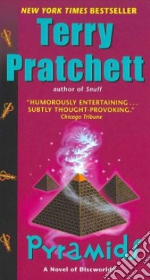Pyramids libro in lingua di Pratchett Terry