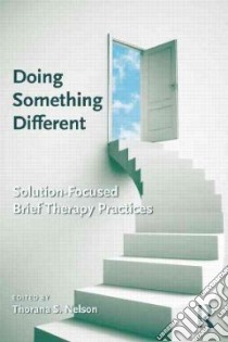 Doing Something Different libro in lingua di Nelson Thorana S. (EDT)