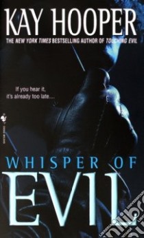 Whisper of Evil libro in lingua di Hooper Kay