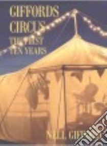Giffords Circus libro in lingua di Gifford Nell