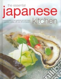 The Essential Japanese Kitchen libro in lingua di Kazuko Emi