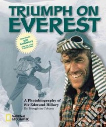 Triumph on Everest libro in lingua di Coburn Broughton