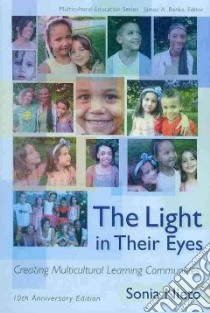 The Light in Their Eyes libro in lingua di Nieto Sonia