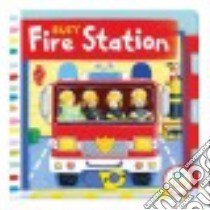 Busy Fire Station libro in lingua di Finn Rebecca (ILT)