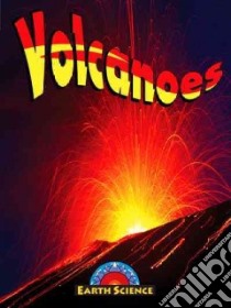 Volcanoes libro in lingua di Nault Jennifer
