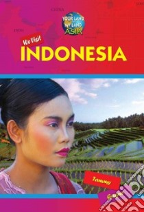 We Visit Indonesia libro in lingua di Roberts Russell