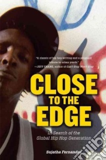 Close to the Edge libro in lingua di Fernandes Sujatha