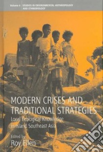 Modern Crises and Traditional Strategies libro in lingua di Ellen Roy (EDT)