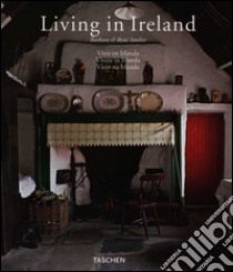 Living in Ireland. Ediz. italiana, spagnola e portoghese libro di Stoeltie Barbara; Stoeltie René